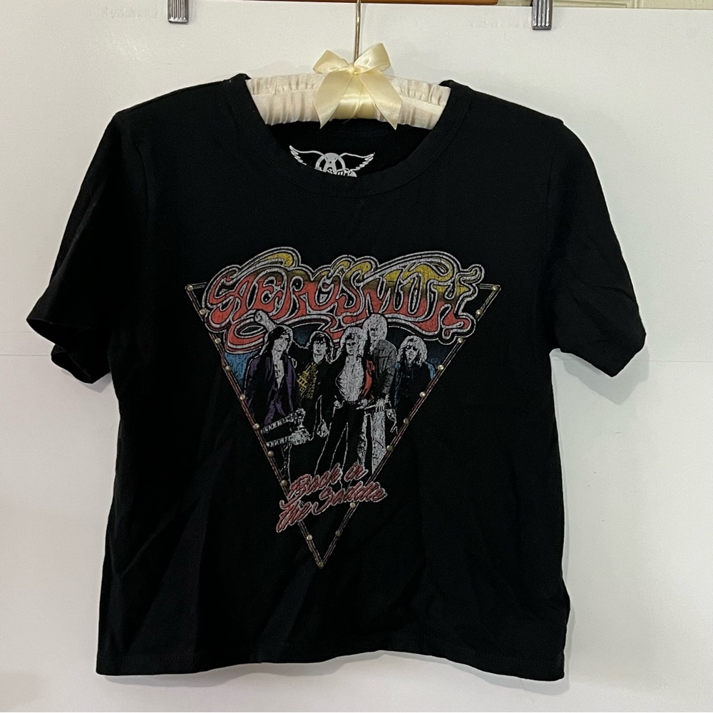 American Eagle Retro Aerosmith Crop T-shirt Size S Distressed Studded Graphic